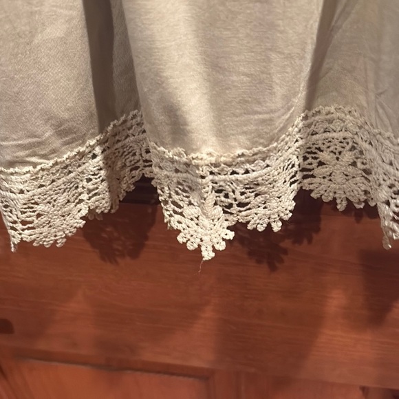 POL Tan Sleeveless Dress with Lace Detail - Picture 5 of 8